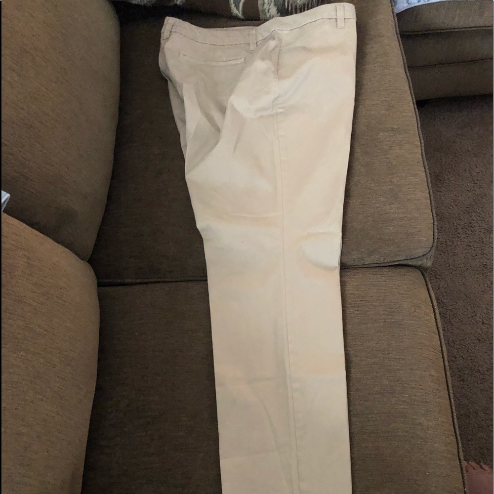 BEIGE PANTS